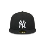 New York Yankees Sidepatch Black 59FIFTY Fitted Hat - Image 3