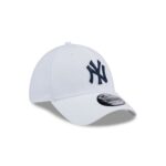 New York Yankees Optic White 39THIRTY Stretch Fit Hat - Image 3