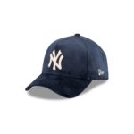 New York Yankees Velour 9FORTY A-Frame Snapback Hat