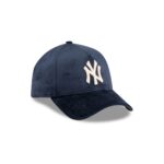 New York Yankees Velour 9FORTY A-Frame Snapback Hat - Image 3