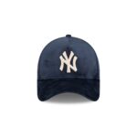 New York Yankees Velour 9FORTY A-Frame Snapback Hat - Image 2